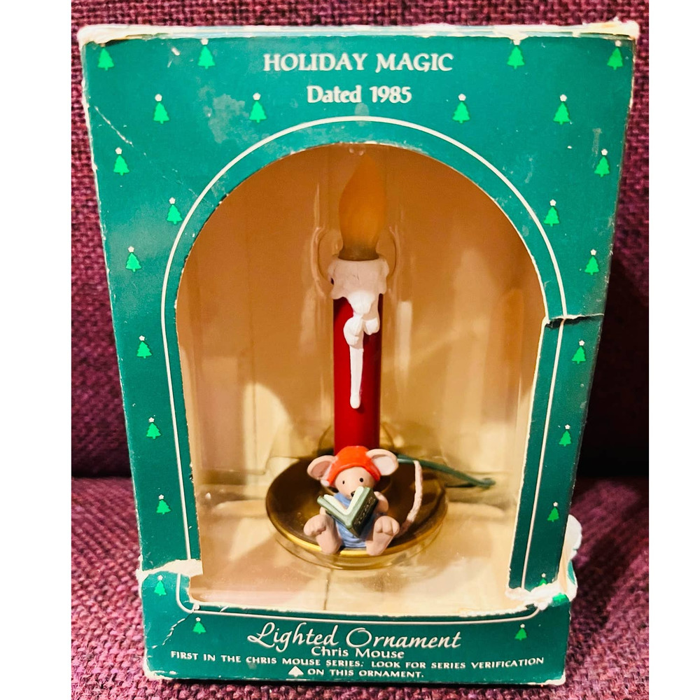 Vintage hallmark  holiday magic 1985 light ornament Chris Mouse